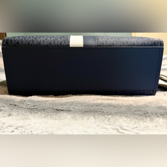 🔥SOLD🔥NWT MICHAEL KORS KEMPNER - Picture 2 of 11